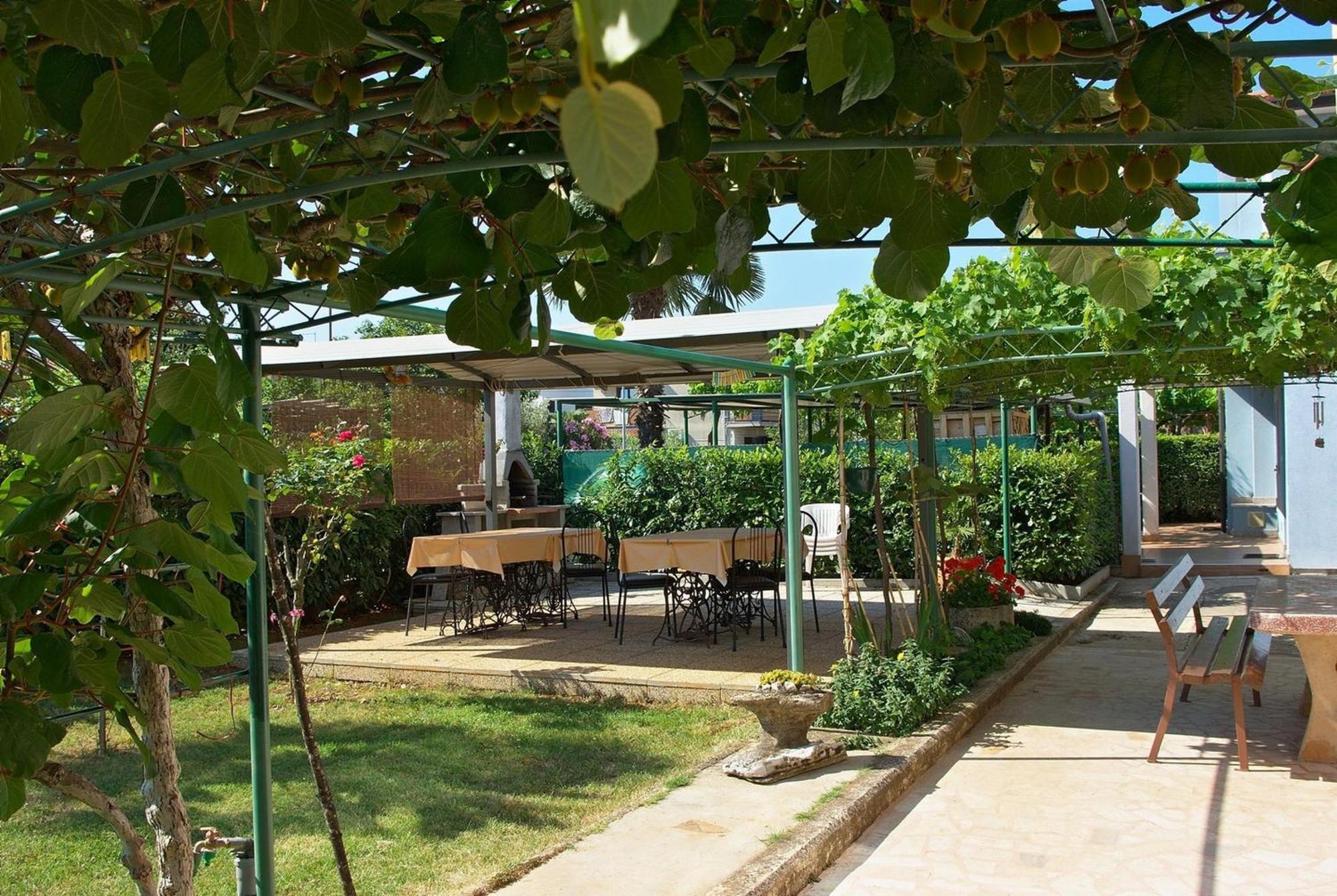 Apartments & Rooms Barbara Umago Esterno foto