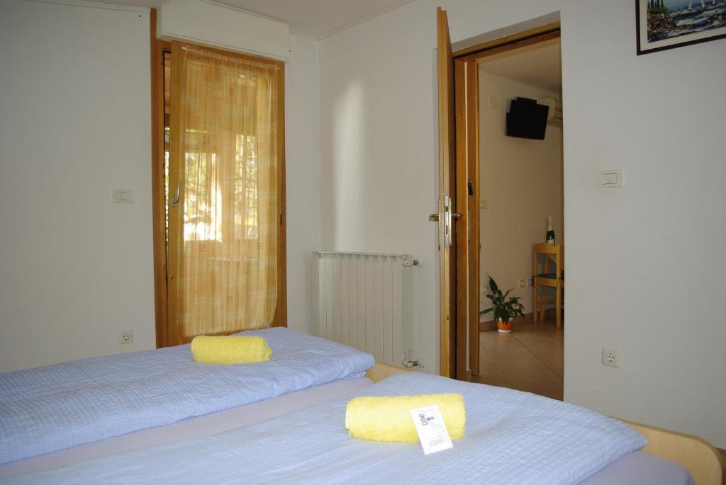 Apartments & Rooms Barbara Umago Esterno foto